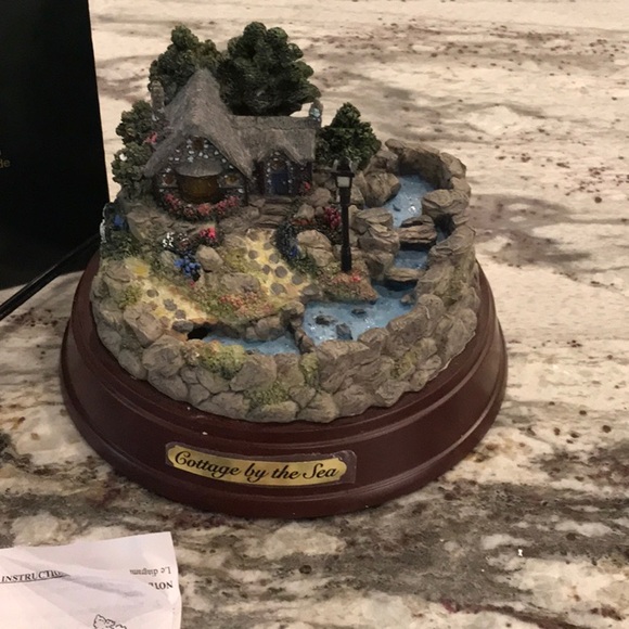 Thomas Kinkade Cottage by the Sea Waterall - Picture 2 of 5